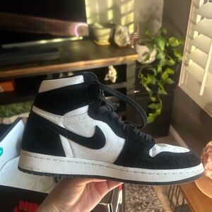 Air Jordan panda 1s